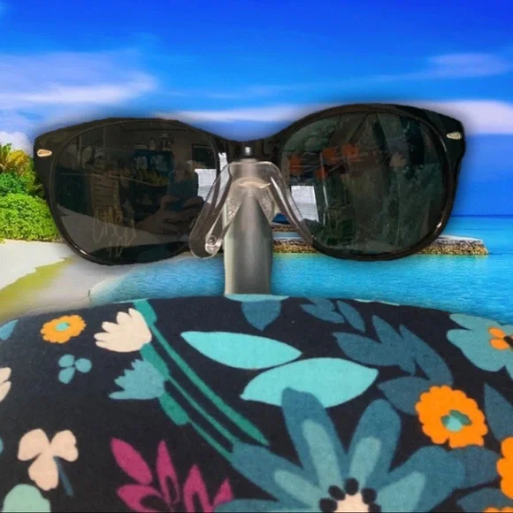 RELISTED | VERA BRADLEY Claudette Frame and Hard Case Pattern Midnight Blues - Picture 5 of 12